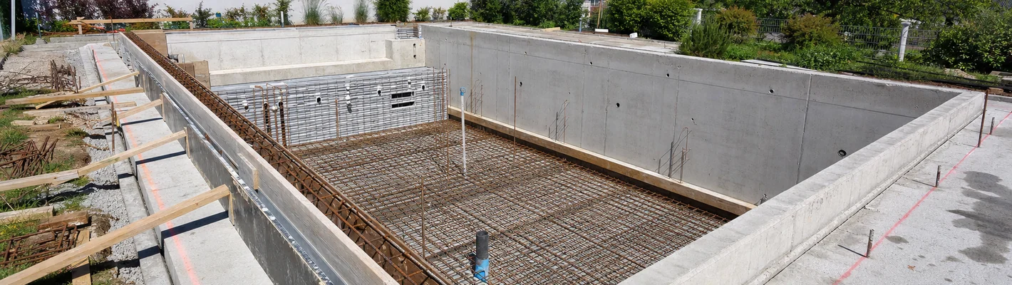 Planung Betonbecken auf der Baustelle