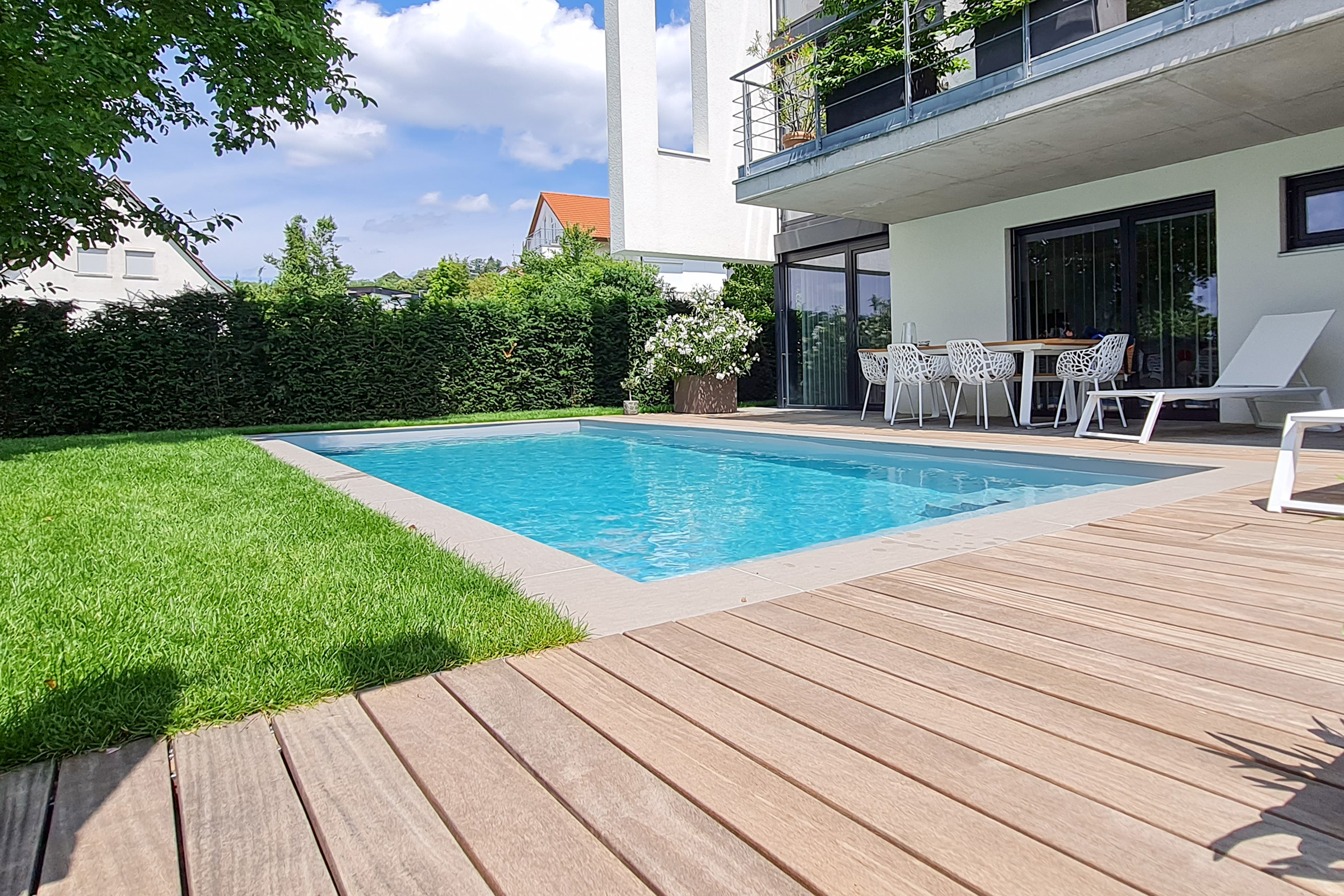pp-pool-grau-skimmerpool-mit-rollo-in-sitzbank-005