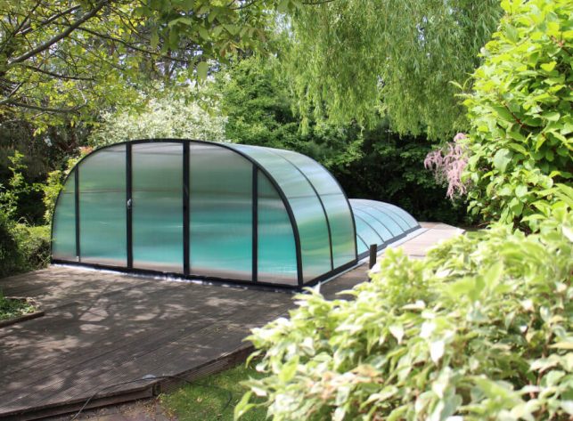Schwimmbadüberdachung Aluna® Duo Schwimmbadüberdachung Aluna® Duo