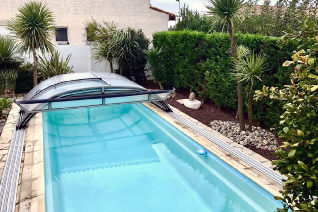 Schwimmbadüberdachung Aluna® Atlanta Schwimmbadüberdachung Aluna® Atlanta