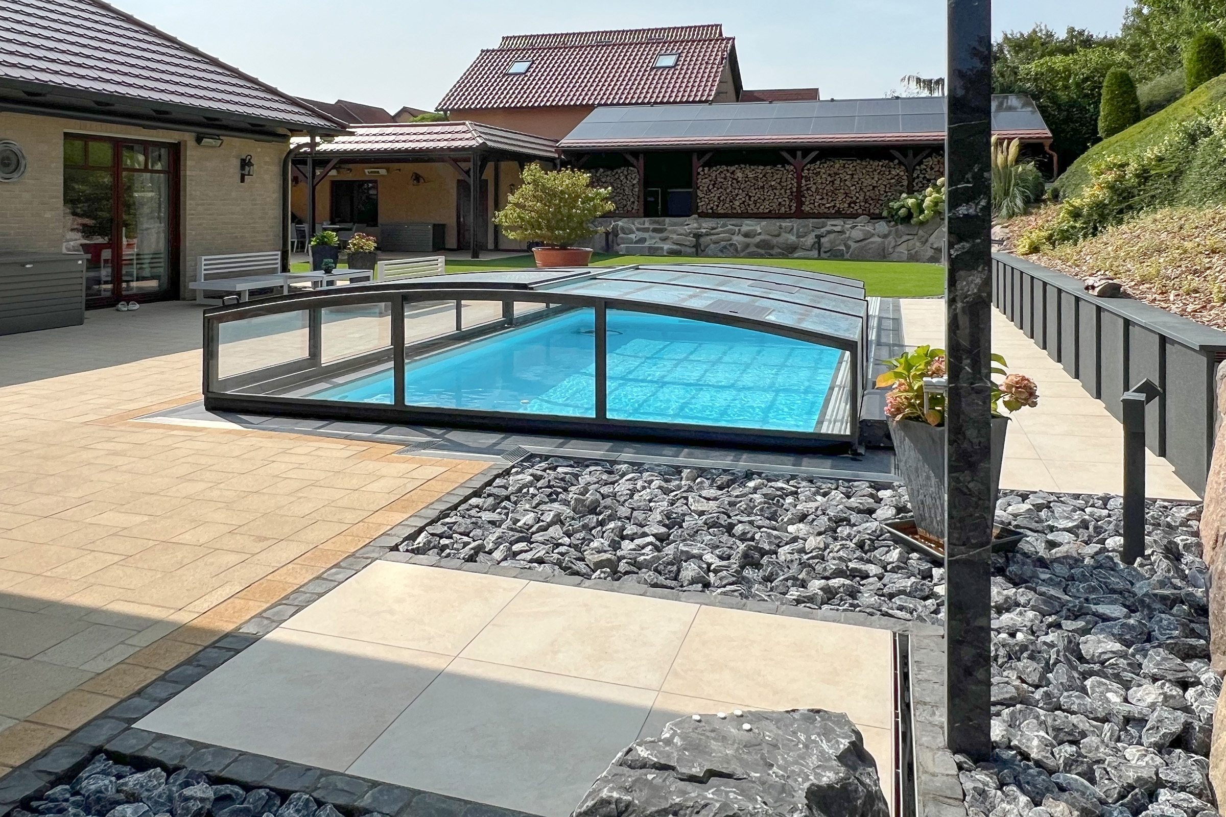 Niedrige Poolhalle Aluna® Comfort Niedrige Poolhalle Aluna® Comfort