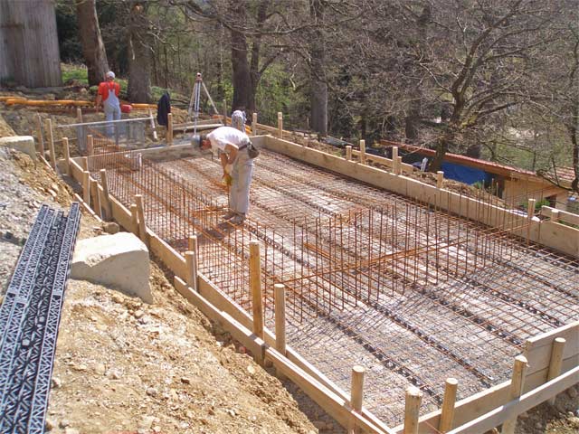 Schwimmbeckenbodenplatte