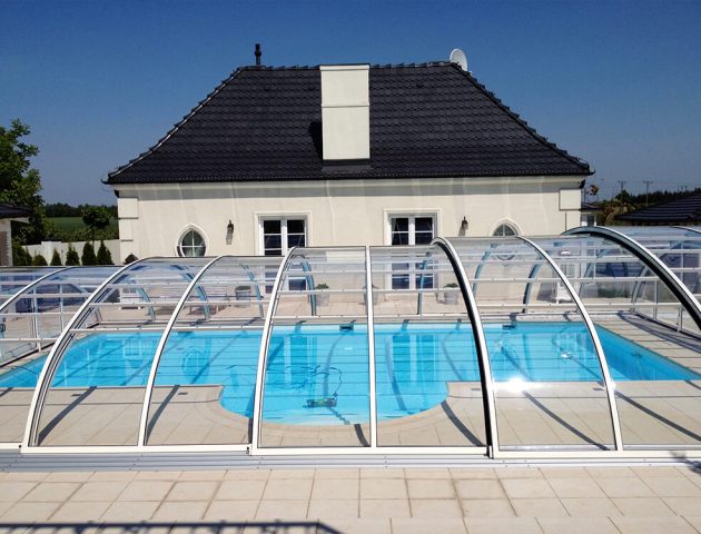 Schwimmbadüberdachung Aluna® Classic Schwimmbadüberdachung Aluna® Classic