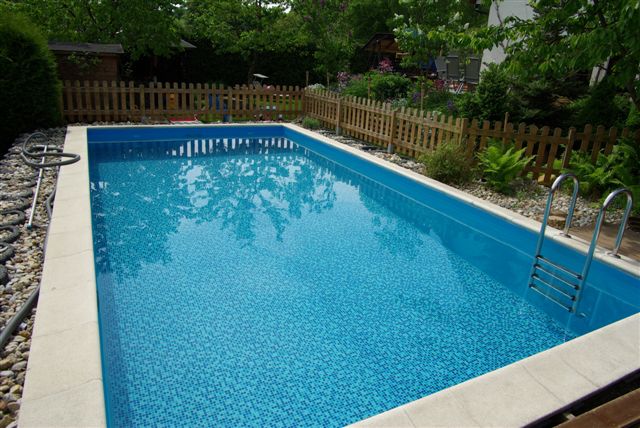 Beckenrandsteine Pool