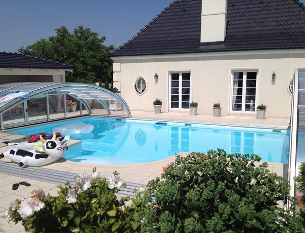 Schwimmbadüberdachung Aluna® Classic Schwimmbadüberdachung Aluna® Classic