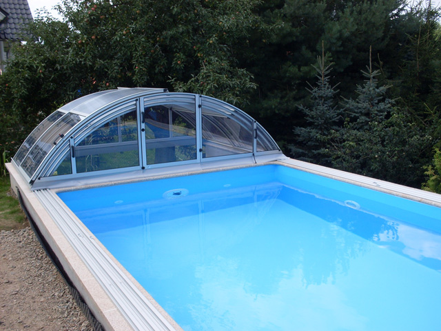 Überdachung ineinander geschoben