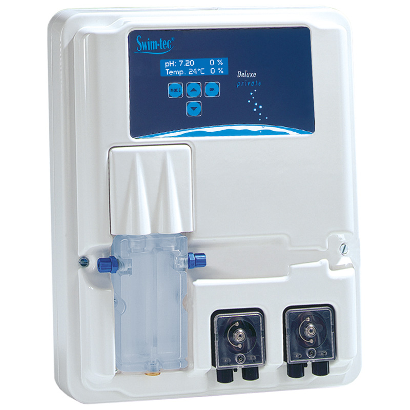 Weiße DOS CL2 Deluxe Steuerung mit blauem Display, transparenter Messzelle und zwei Dosierpumpen.