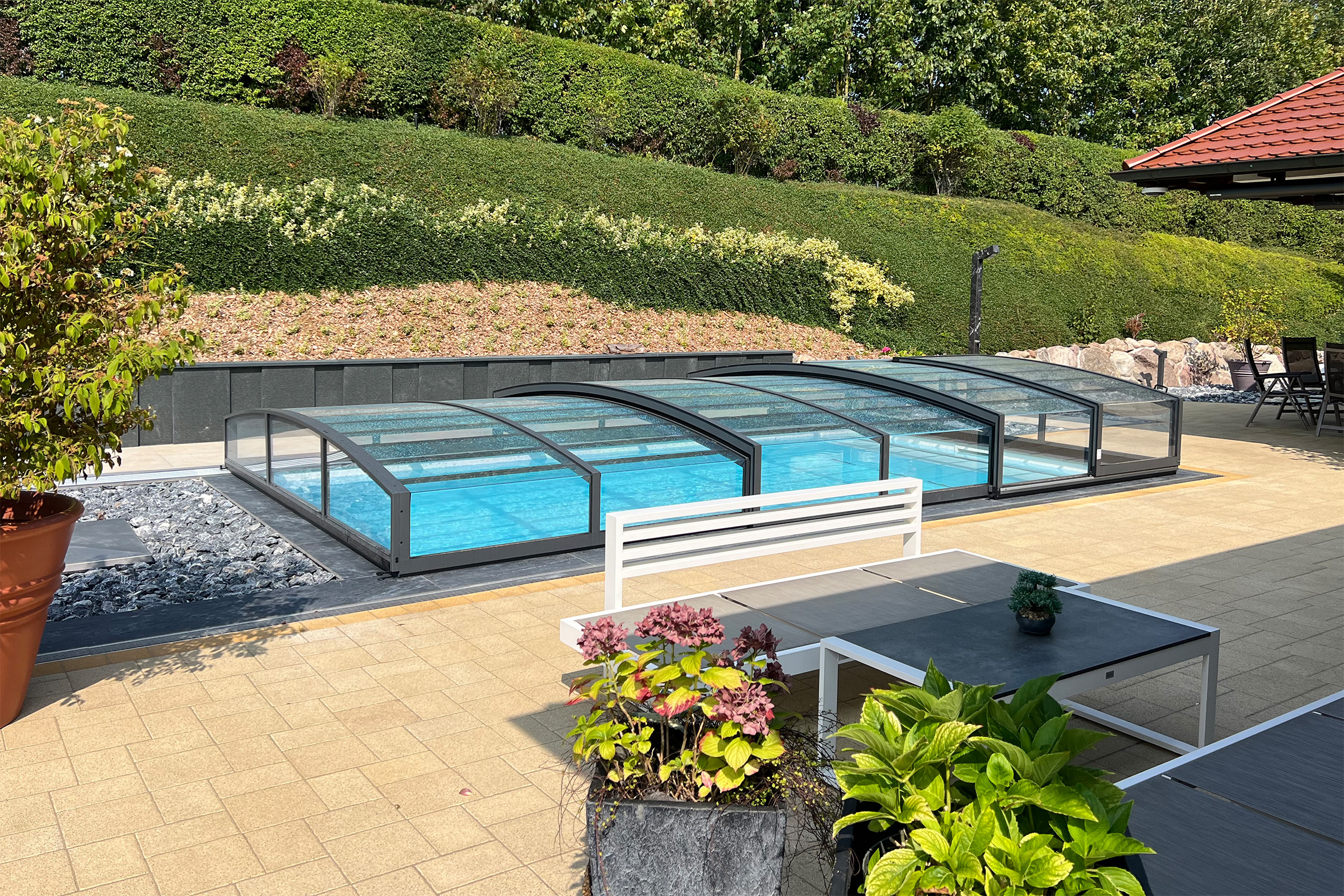 Poolüberdachung Aluna® Comfort R1 Poolüberdachung Aluna® Comfort R1