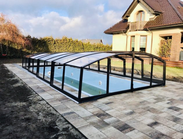 Schwimmbadüberdachung Aluna® Admiral II Schwimmbadüberdachung Aluna® Admiral II