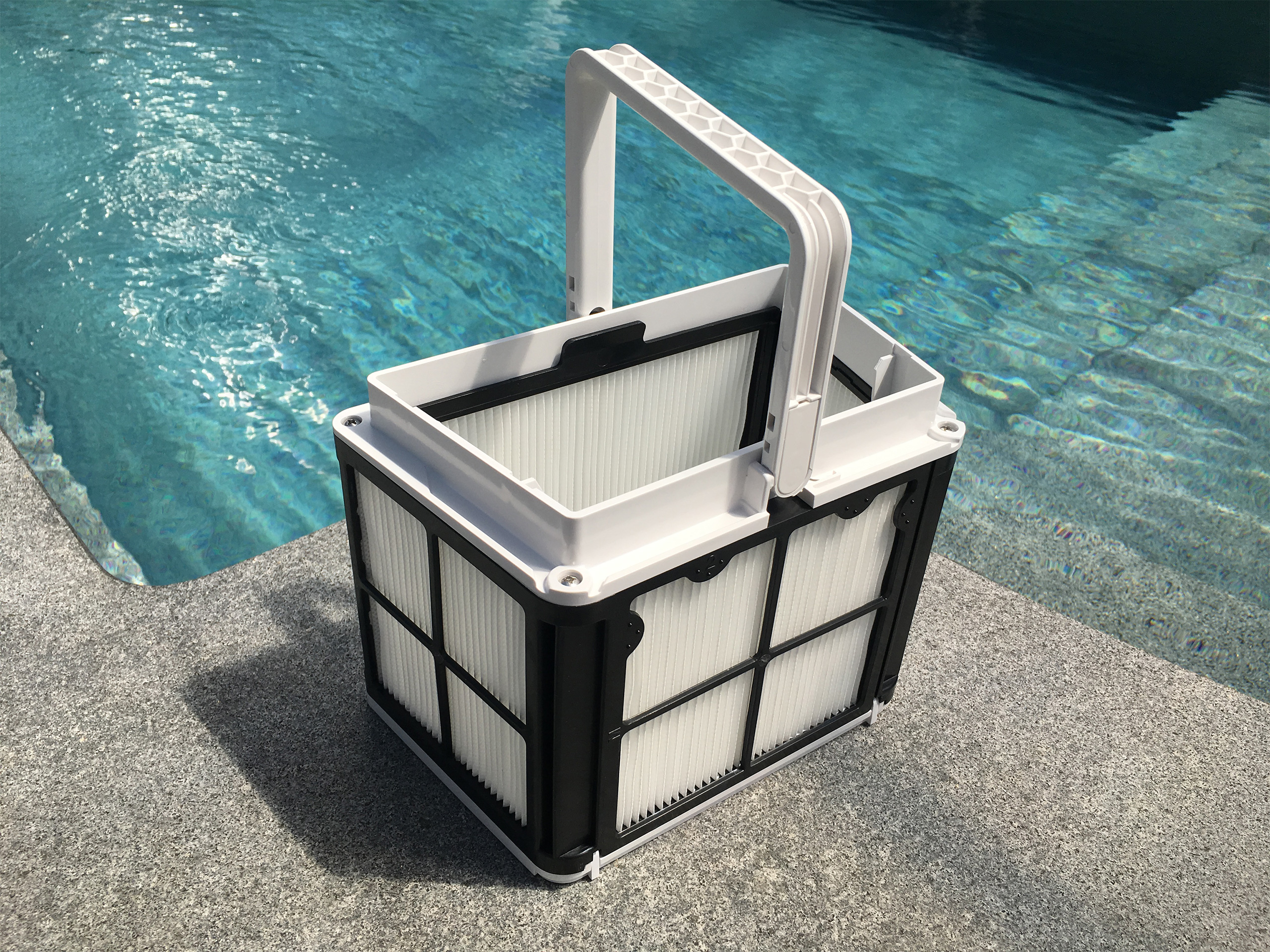 Dolphin Filterkorb fein für E10, E20, E25, Izzy am Poolrand