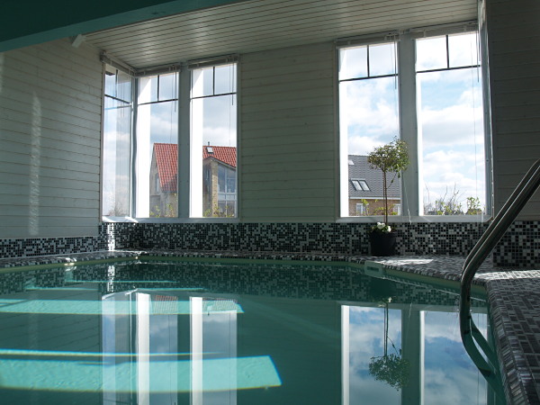 254cb9c6886685 Schwimmhalle