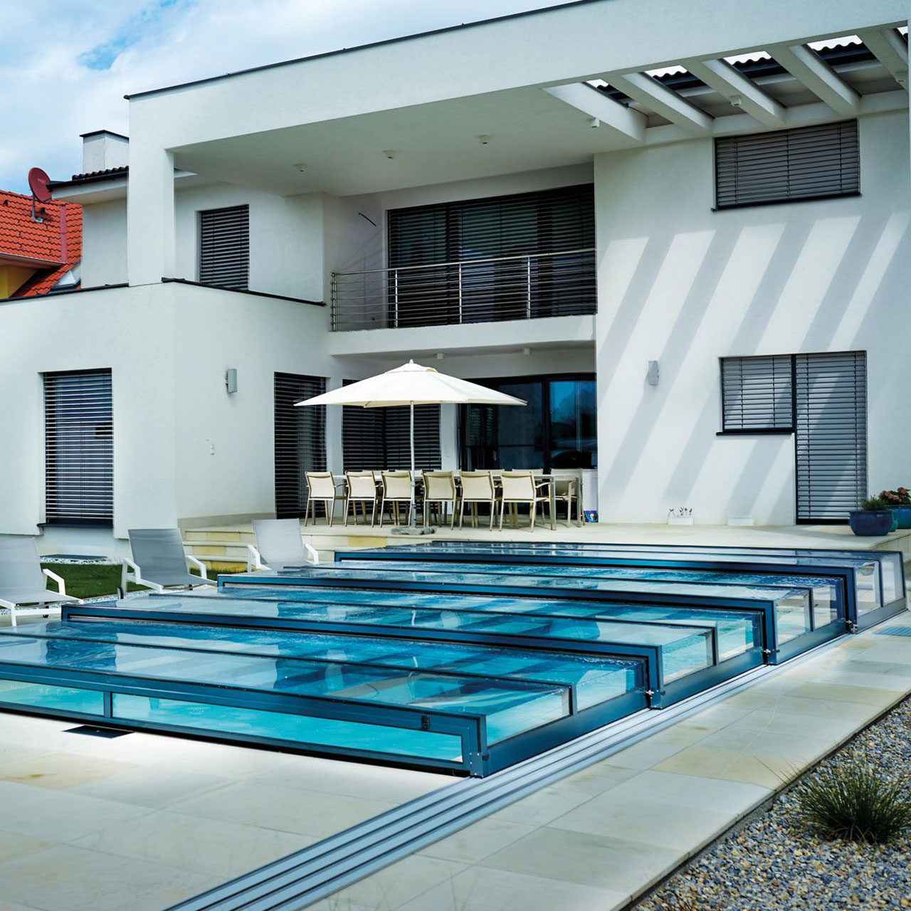 prestige-t5MB2FbAi9Bh4Pxx1534326385 Poolüberdachung Prestige Superflach