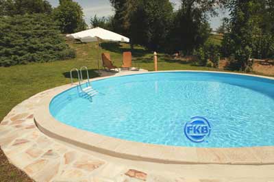 Terrasse mit Pool