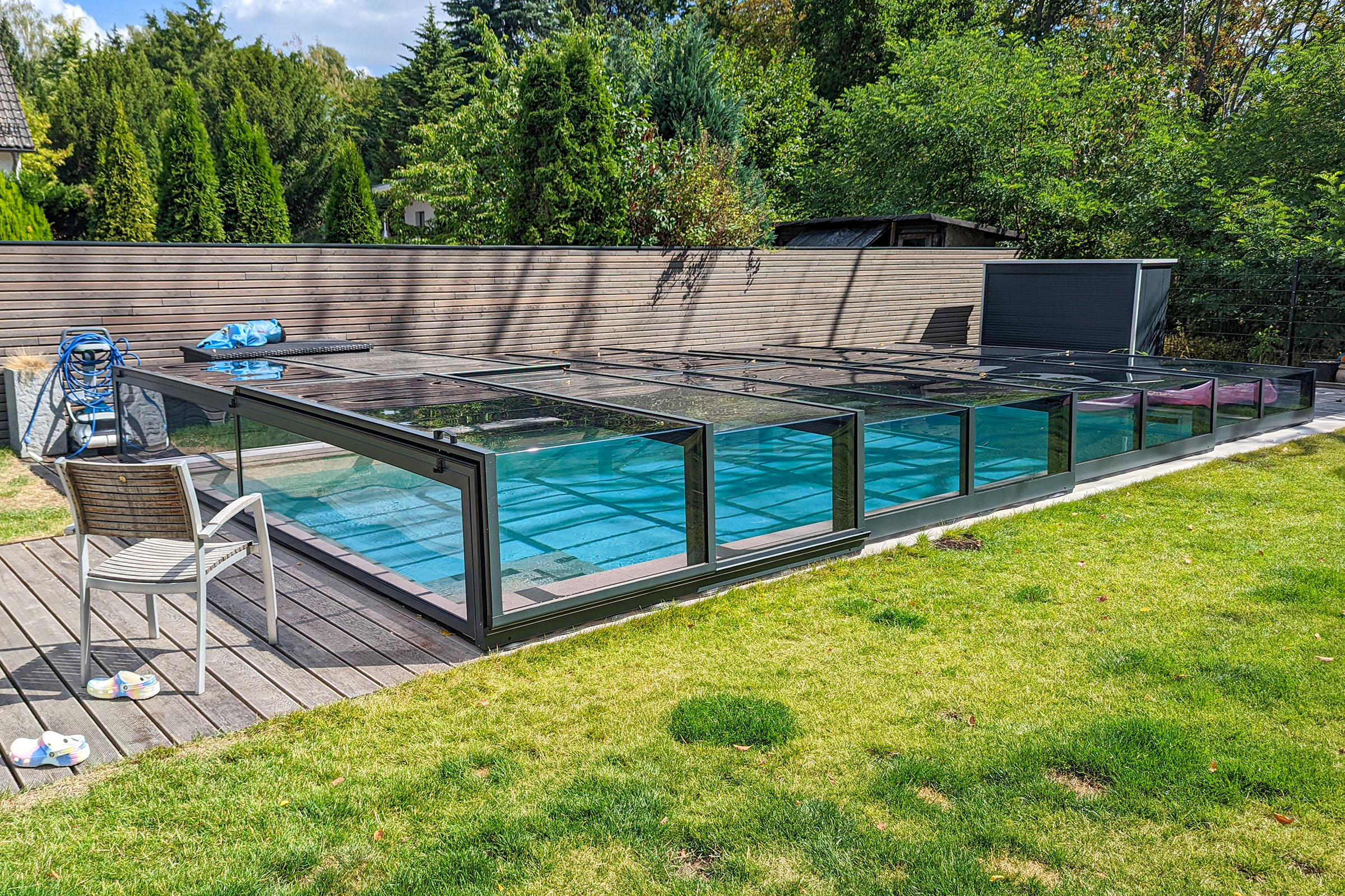 betonpool-poolueberdachung-prestige-001 Betonschwimmbecken mit Prestige Poolüberdachung