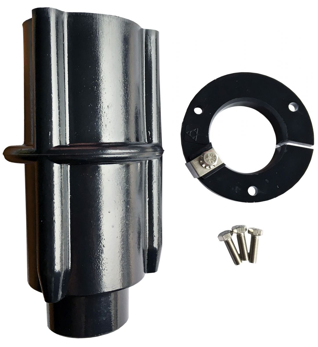 Montageteile für die Dusche Standard V2A: schwarze Bodenhülse, Klemmring und Schrauben.