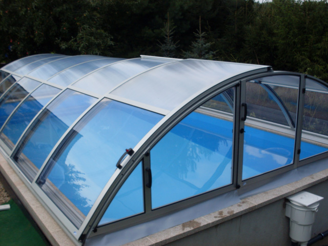 Schwimmbeckenüberdachung