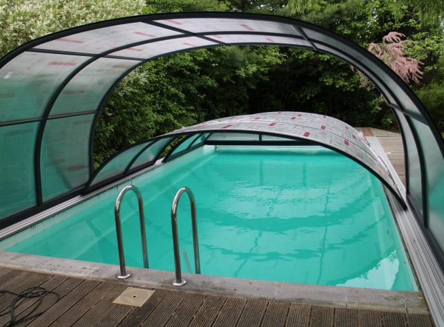 Poolüberdachung Aluna® Duo Poolüberdachung Aluna® Duo