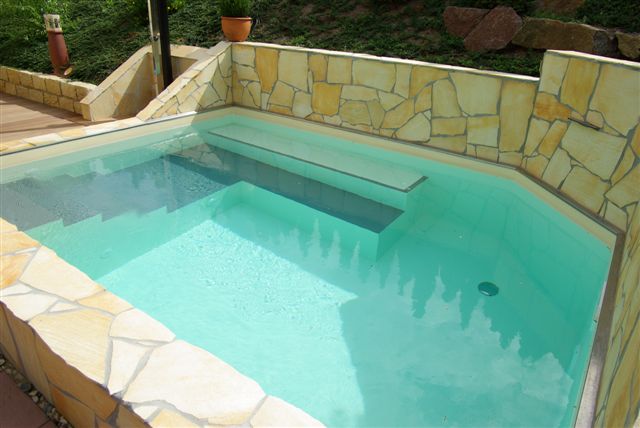 Sitzpodest Pool